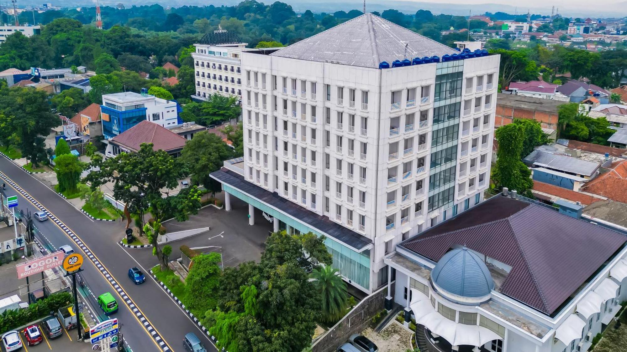 Royal Padjadjaran Hotel Bogor Exteriör bild