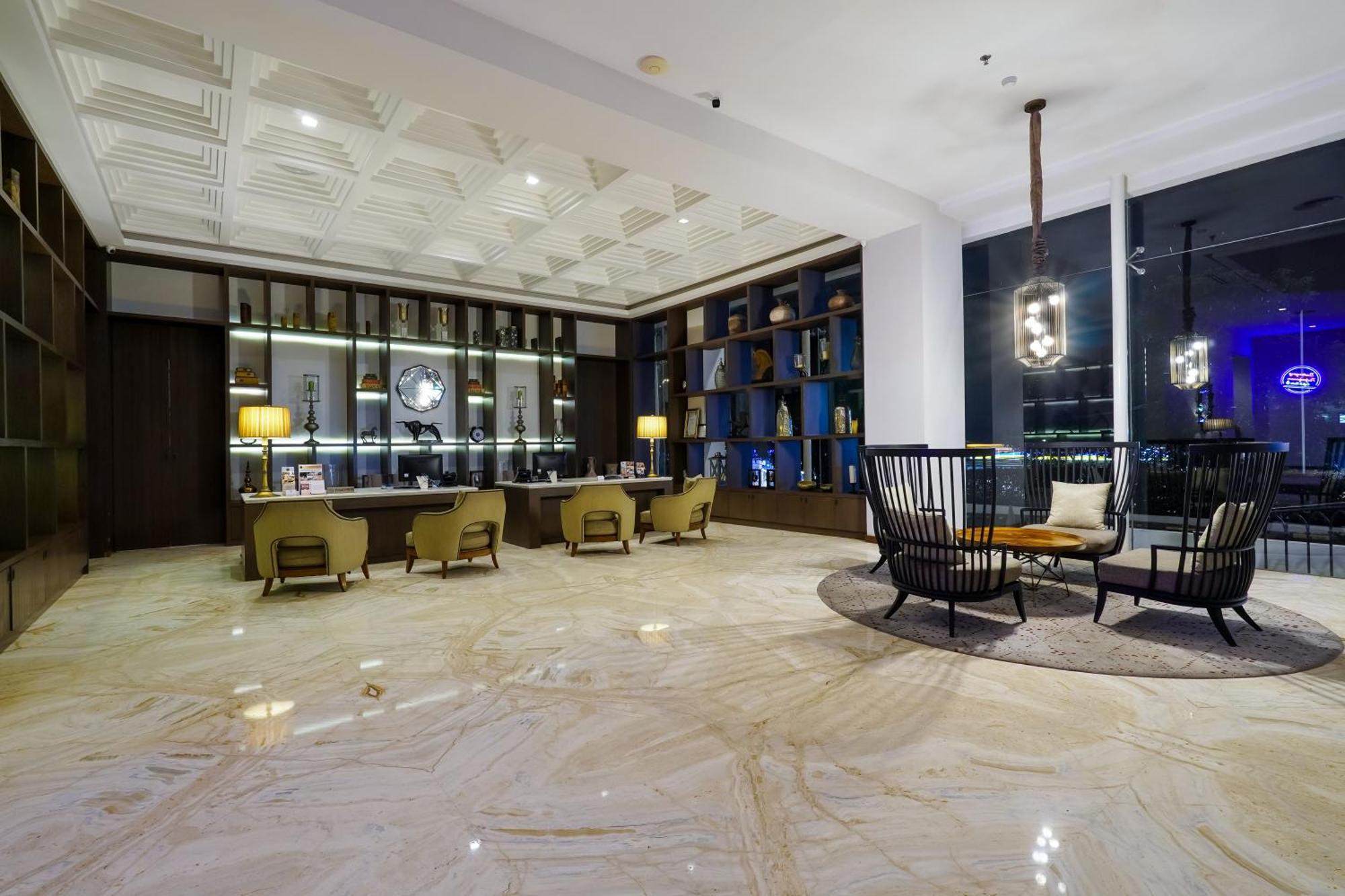Royal Padjadjaran Hotel Bogor Exteriör bild